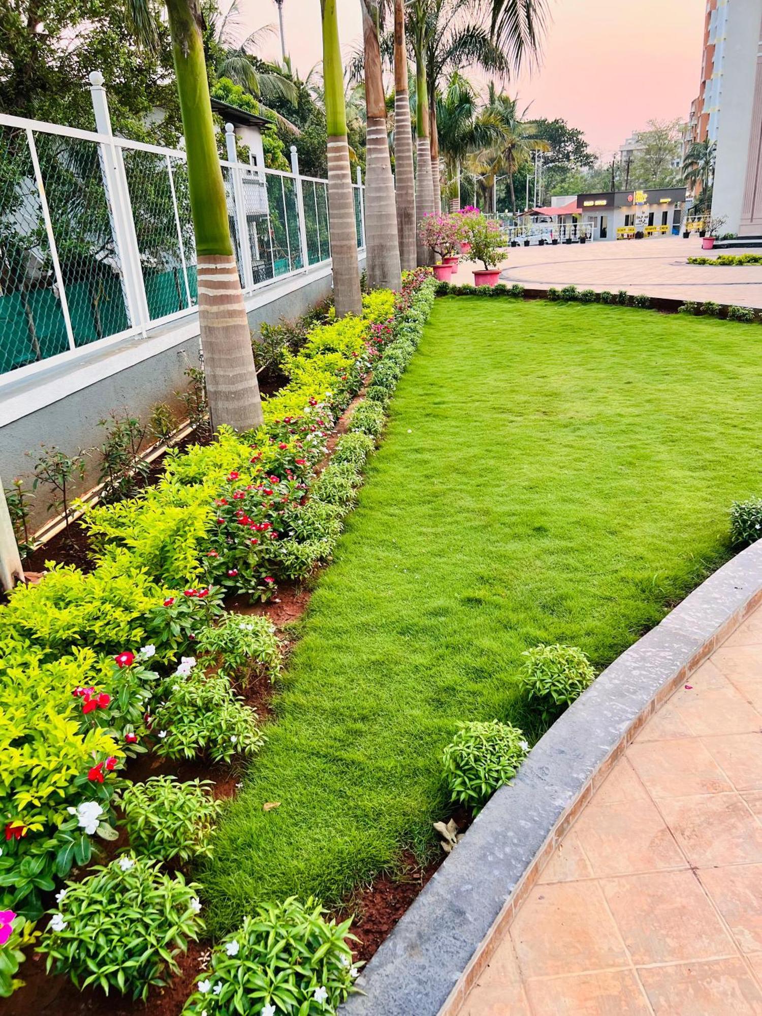 The Grand Leela Resort Khopoli Buitenkant foto