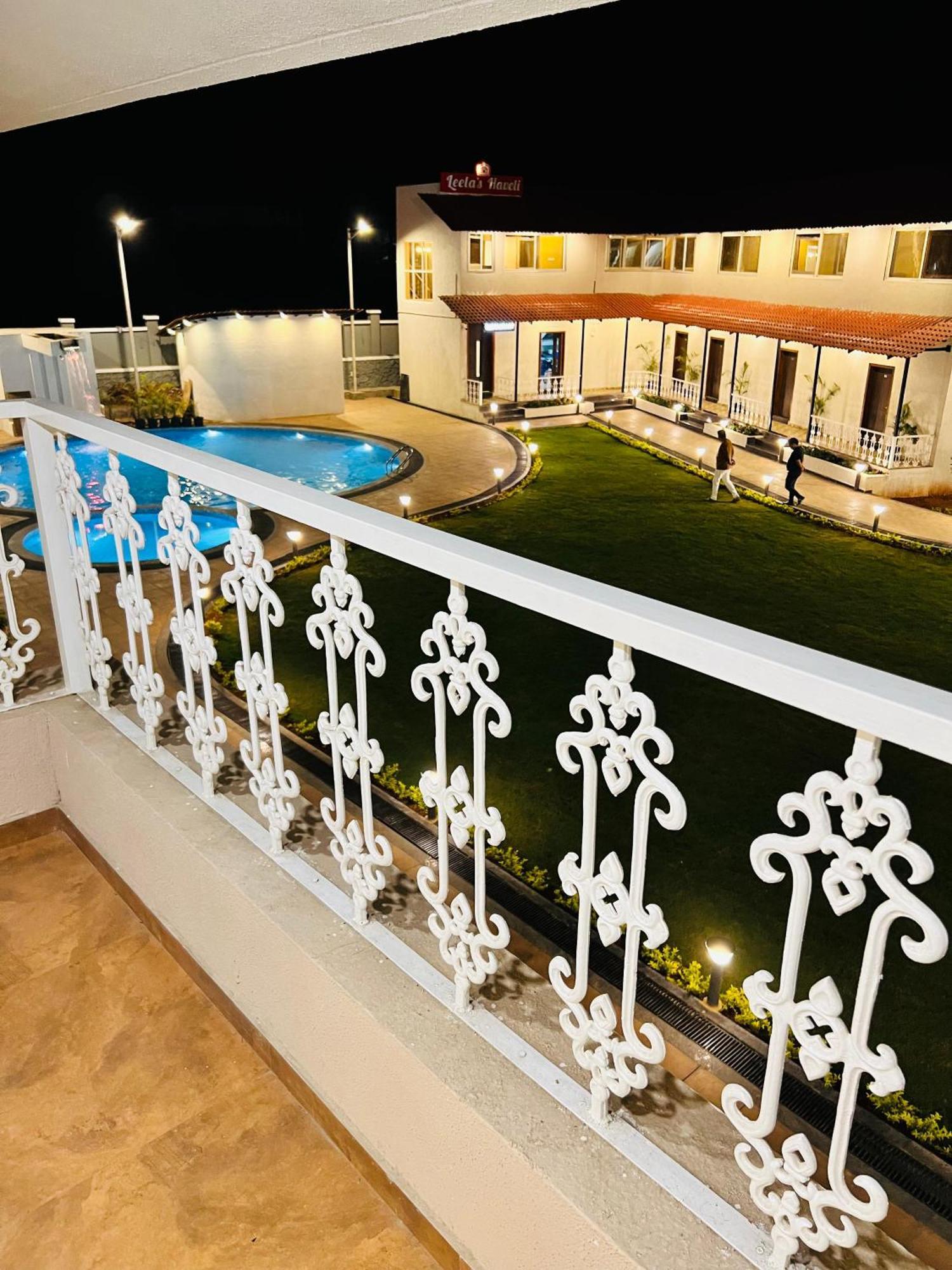 The Grand Leela Resort Khopoli Buitenkant foto